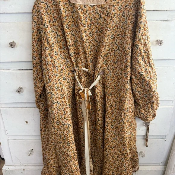 Jade Gypsy Floral Quilted Duster Coat in Golden Mustard - Picture 4 of 4